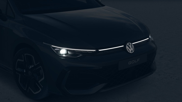 Volkswagen Golf R-Line People 1,5 TSI 110 kW 6G na operativní leasing