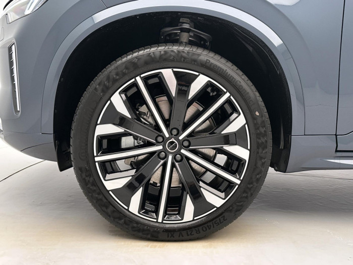 Volvo XC90 B5 AWD AUT BRIGHT PLUS 7míst na operativní leasing