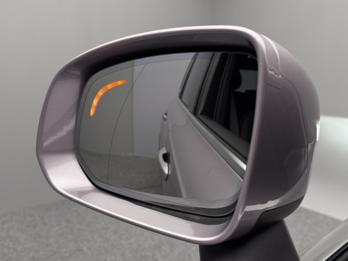 Volvo XC90 T8 AWD Plug-in BRIGHT PLUS 7m na operativní leasing