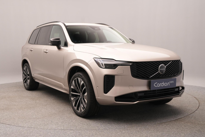 Volvo XC90 T8 AWD Plug-in DARK ULTRA 7 na operativní leasing