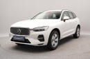Volvo XC60 B5 AWD AUT ESSENTIAL na operativní leasing