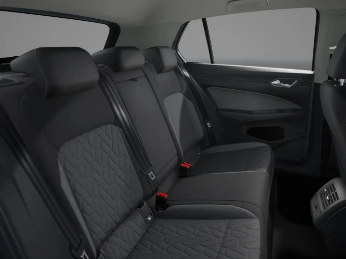 Volkswagen Golf People 1.5 TSI 85 kW Benzín Automatická převodovka na operativní leasing