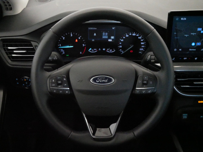 Ford Focus 1.5 TDCI 88 kW Titanium na operativní leasing