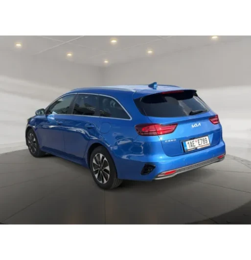 Kia cee'd SW 1.5T-GDI 103 Top AT na operativní leasing