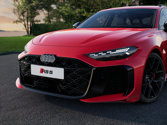 Audi RS 5 Avant e-hybrid quattro 470 kW na operativní leasing
