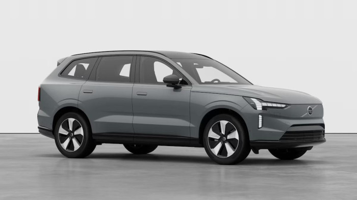 Volvo EX90 PURE ELECTRIC SINGLE PLUS 7m. na operativní leasing