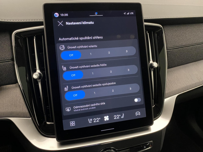 Volvo XC90 T8 AWD RECHARGE BRIGHT ULTRA na operativní leasing