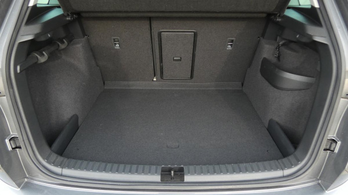 Škoda Karoq 1,5 TSI DSG Style na operativní leasing