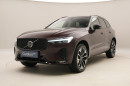 Volvo XC60 B5 AWD AUT DARK PLUS na operativní leasing