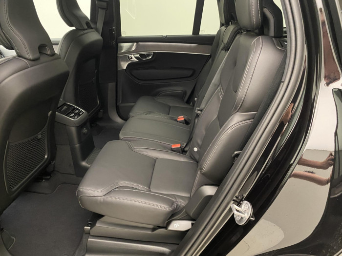 Volvo XC90 T8 AWD Plug-in DARK ULTRA na operativní leasing