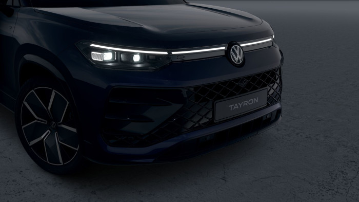 Volkswagen Tayron R-Line People 150 kW eHybrid na operativní leasing