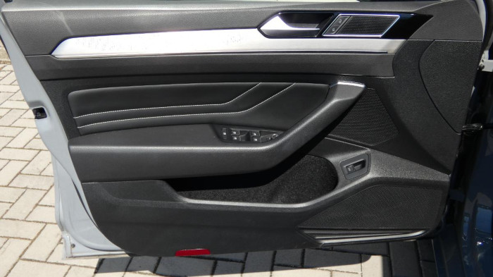 Volkswagen Passat 2.0 TDI 147kW BMT 4MOT DSG Ele na operativní leasing