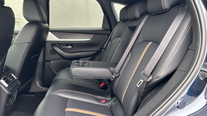 Mazda CX-60 2.5 PHEV Homura COSO na operativní leasing