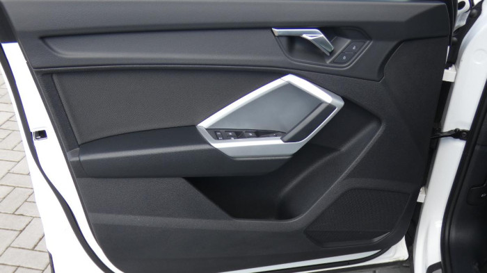 Audi Q3 2,0 TFSI Sportback quattro S-l na operativní leasing