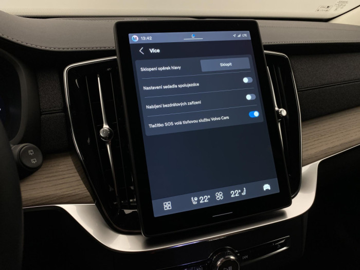Volvo XC90 T8 AWD RECHARGE BRIGHT PLUS 7m na operativní leasing