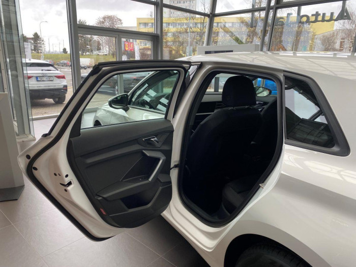 Audi A3 Spb 35 TFSI Stronic na operativní leasing