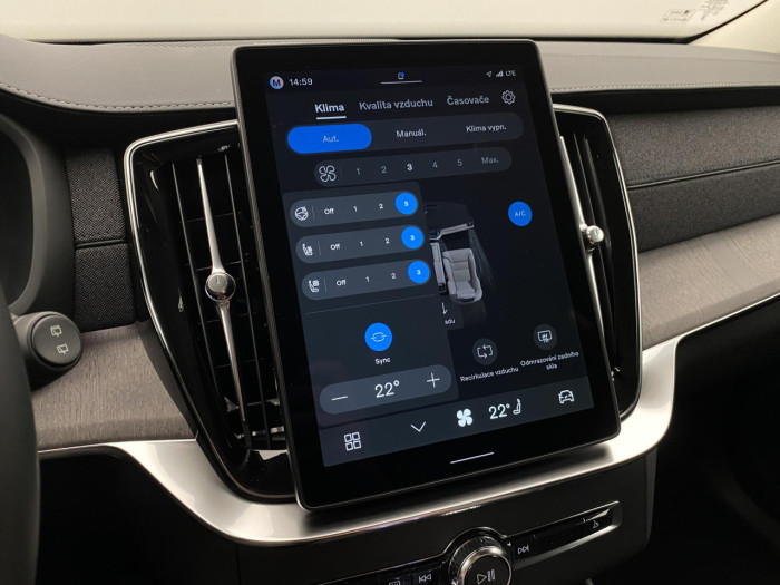 Volvo XC90 T8 AWD Plug-in BRIGHT PLUS 7m na operativní leasing