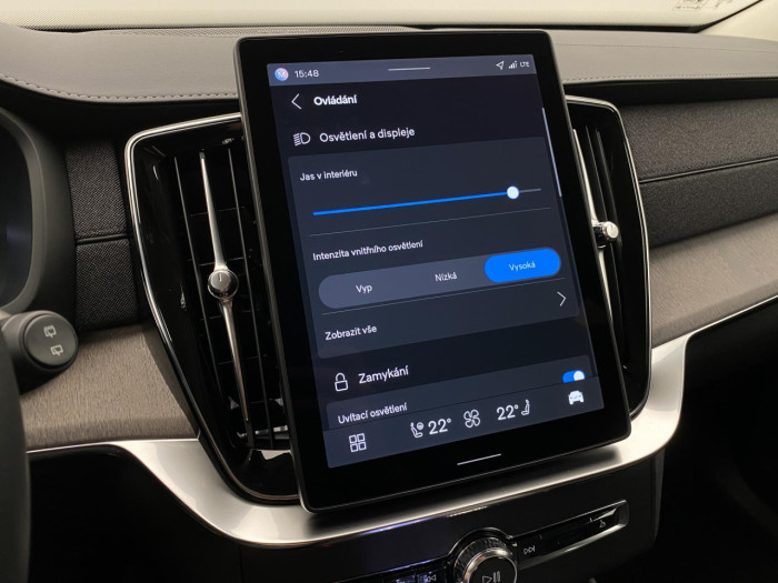 Volvo XC90 T8 AWD RECHARGE BRIGHT PLUS 7m na operativní leasing