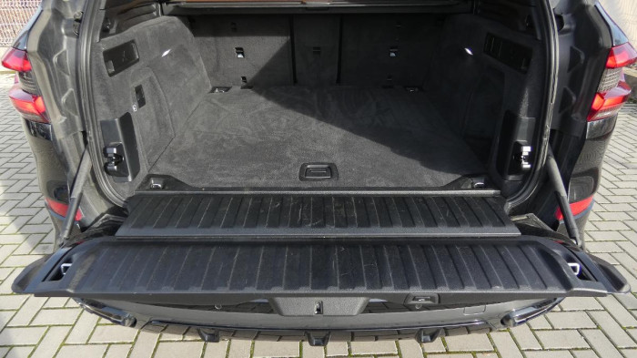 Lexus NX 350h 2.5 E-CVT Comfort Top na operativní leasing