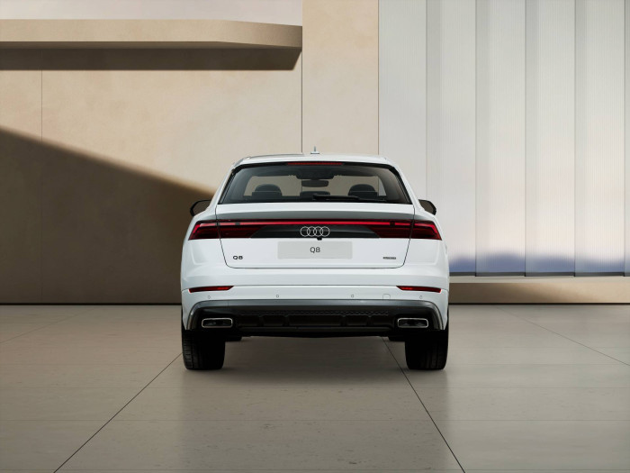Q8 SUV 50 TDI quattro 210 kW 8TT na operativní leasing