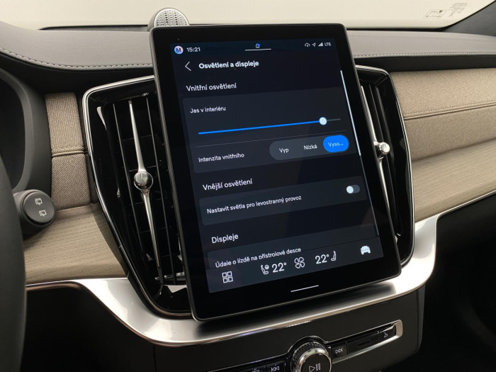 Volvo XC90 T8 AWD Plug-in BRIGHT ULTRA na operativní leasing