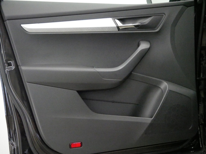 Škoda Karoq 2.0 TDI 85 kW DSG  Ambition na operativní leasing