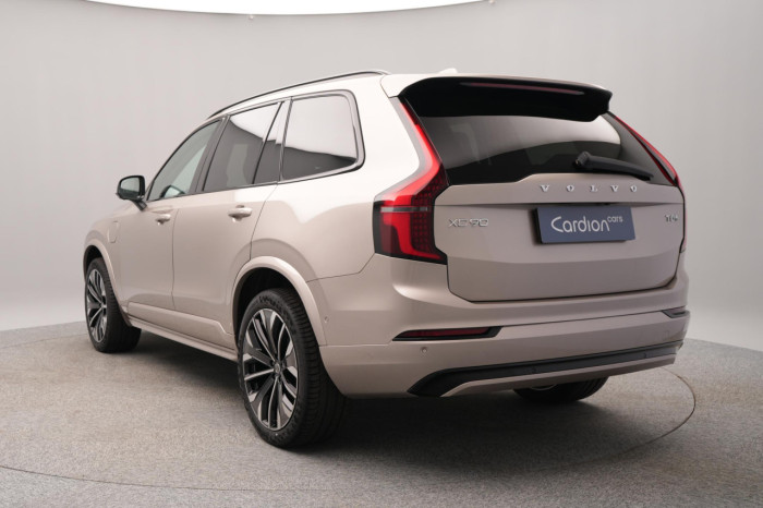 Volvo XC90 T8 AWD Plug-in DARK PLUS 7m na operativní leasing