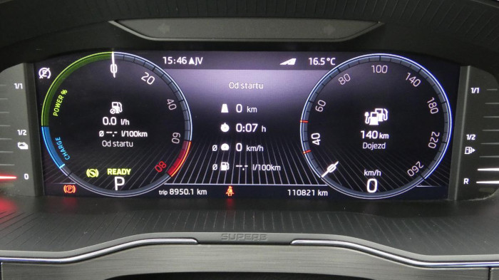 Škoda Superb 1.4 TSI iV Ambition DSG na operativní leasing