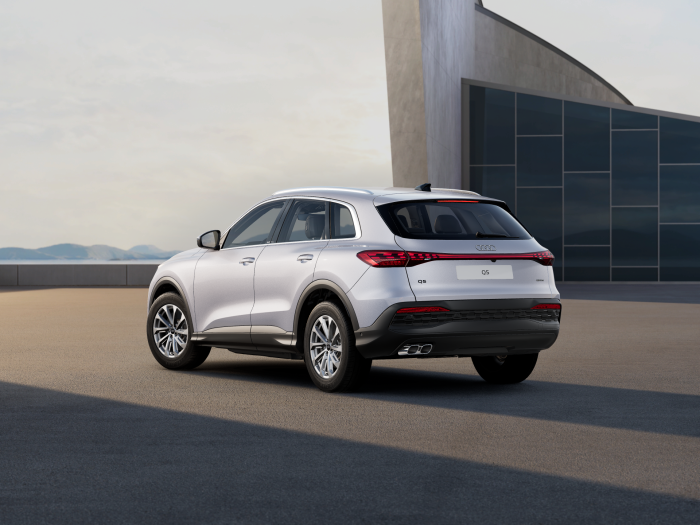 Audi Q5 TDI quattro 150 kW na operativní leasing