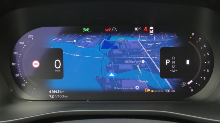 Volvo XC40 B3 PLUS DARK na operativní leasing