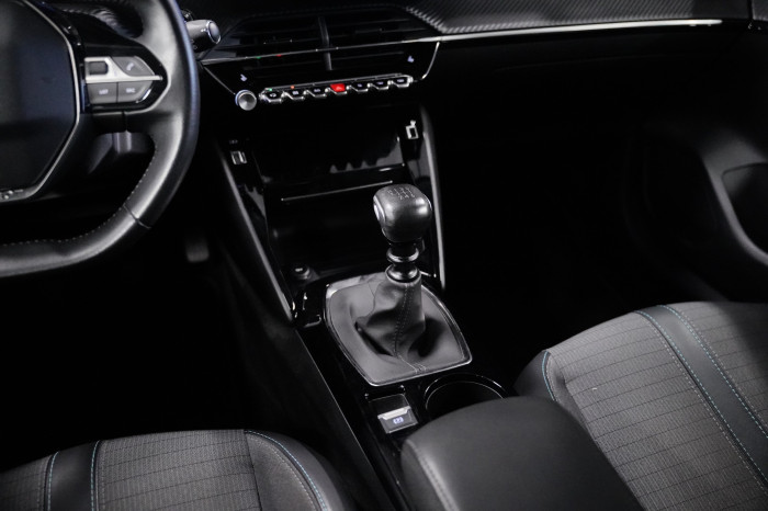 Peugeot 208 1.2 PureTech 74 kW na operativní leasing