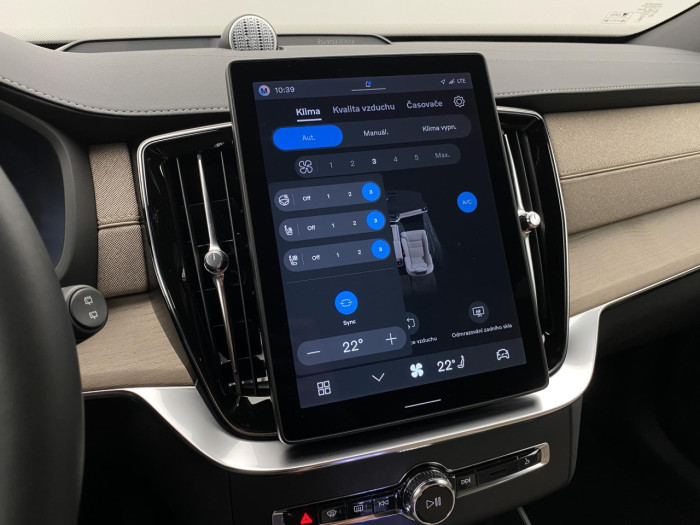 Volvo XC90 B5 AWD AUT BRIGHT PLUS 7míst na operativní leasing