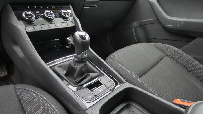 Škoda Karoq 2.0 TDI 110 kW Style 4x4 DSG na operativní leasing