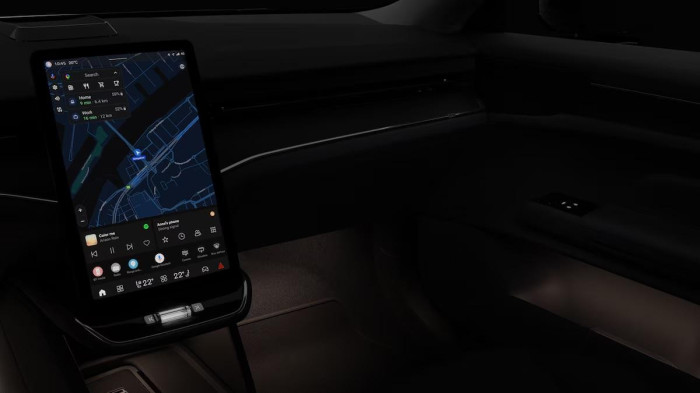 Volvo ES90 PURE ELECTRIC CORE na operativní leasing