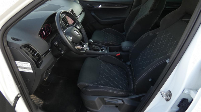 Škoda Karoq 1,5 TSI Sportline DSG na operativní leasing