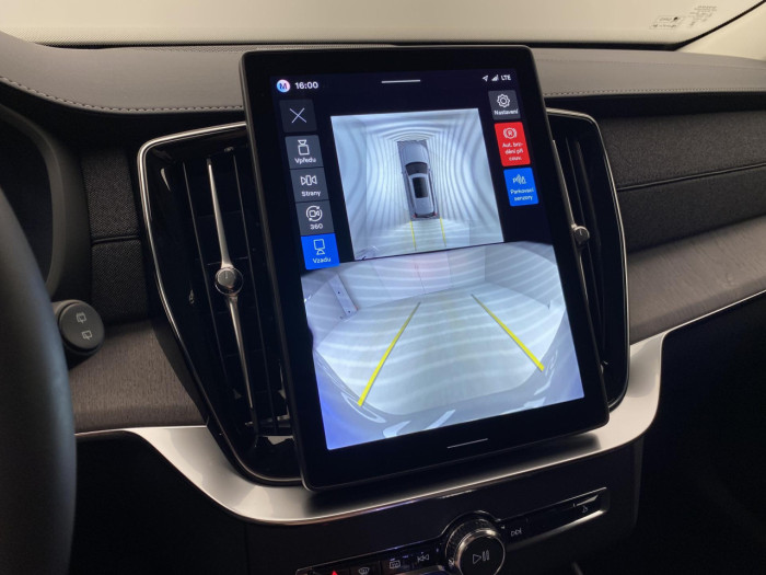 Volvo XC90 T8 AWD RECHARGE DARK PLUS 7m na operativní leasing