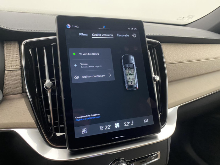 Volvo XC90 T8 AWD Plug-in BRIGHT PLUS 7m na operativní leasing