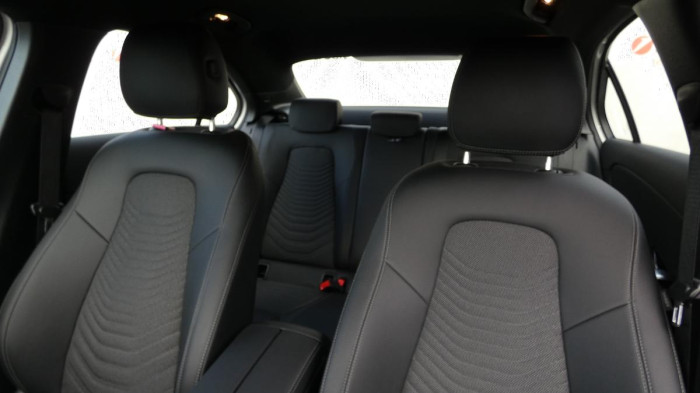 Mercedes-Benz Třídy A 180 Sedan Progessive na operativní leasing