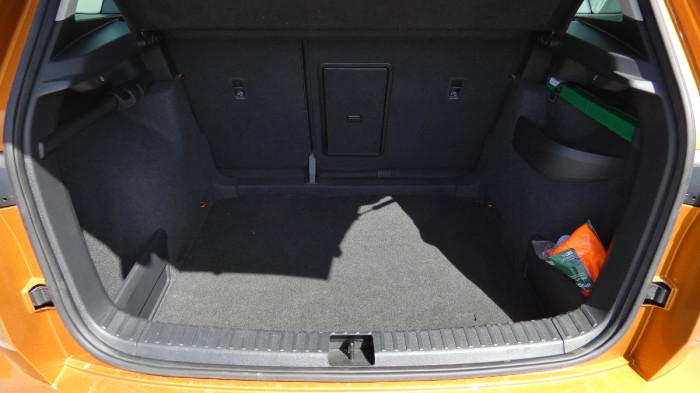 Škoda Karoq 1,5 TSI DSG Style na operativní leasing