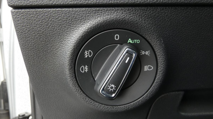 Škoda Karoq 1,5 TSI Style DSG na operativní leasing