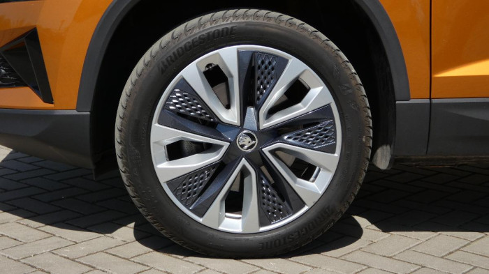 Škoda Karoq 1,5 TSI DSG Style na operativní leasing