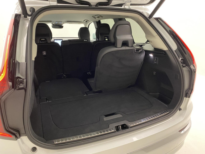 Volvo XC90 T8 AWD RECHARGE BRIGHT PLUS 7m na operativní leasing