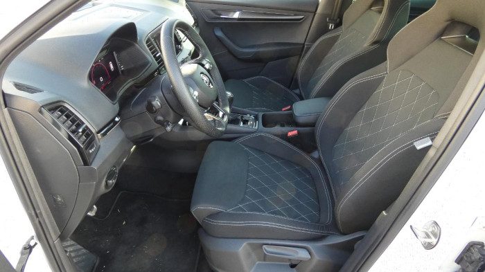 Škoda Karoq 1,5 TSI Sportline na operativní leasing