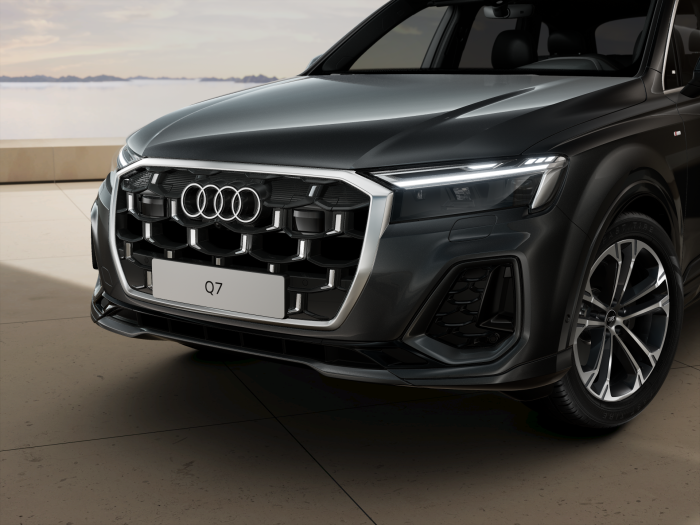 Audi Q7 SUV S line TDI quattro 210 kW na operativní leasing