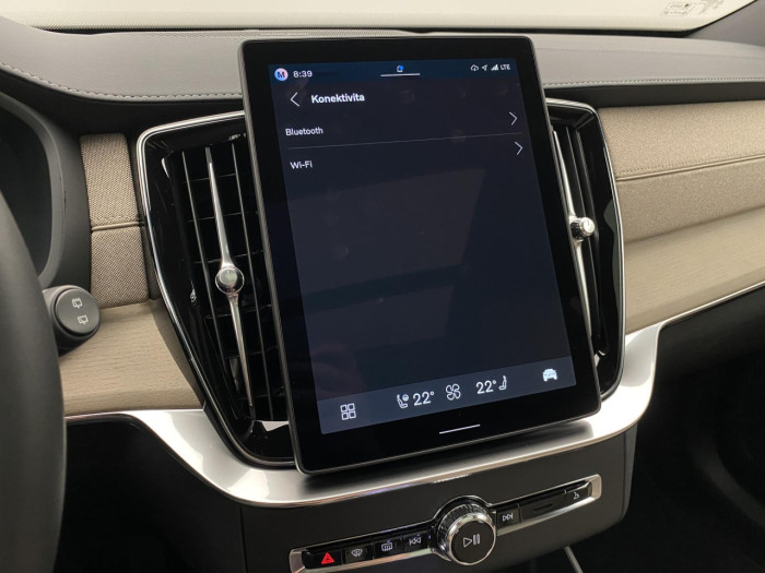 Volvo XC90 T8 AWD Plug-in BRIGHT PLUS 7m na operativní leasing