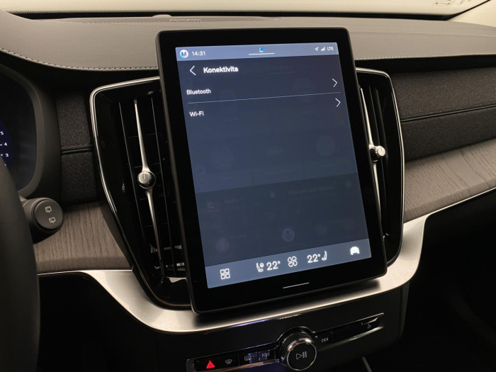 Volvo XC90 B5 AWD AUT BRIGHT PLUS na operativní leasing