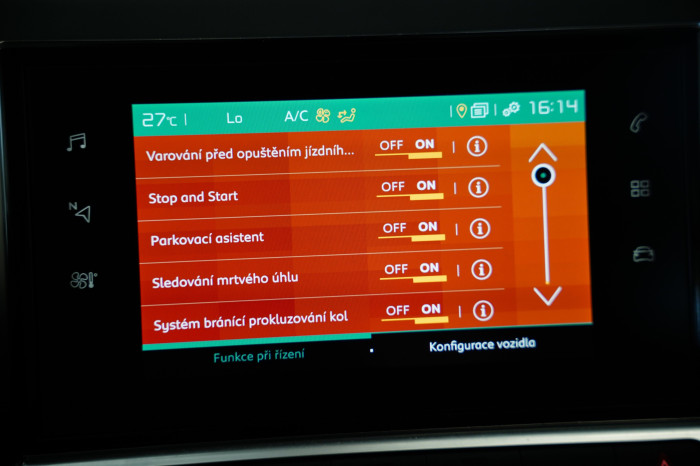 Citroën C4 Cactus 1.2 PureTech 81 kW Shine na operativní leasing