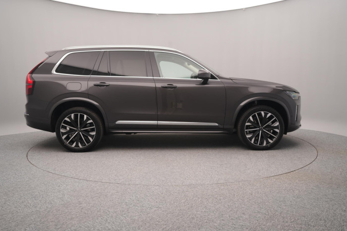 Volvo XC90 B5 AWD AUT BRIGHT ULTRA 7 míst na operativní leasing