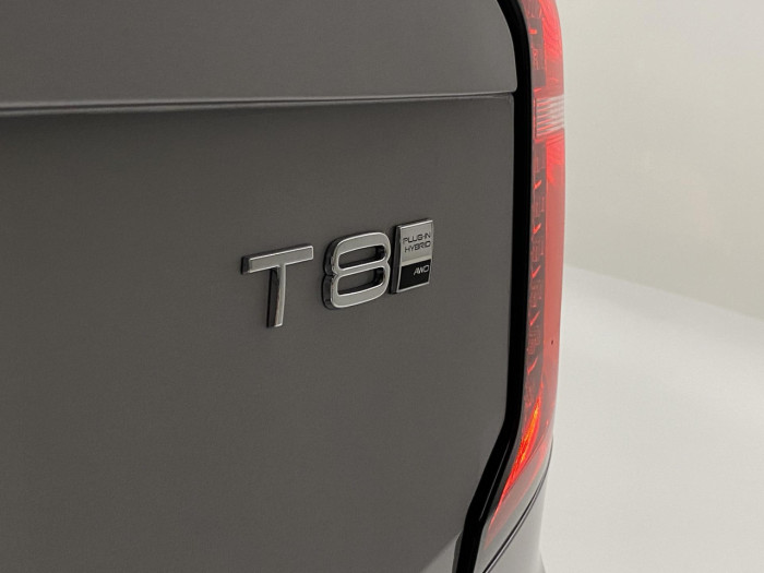 Volvo XC90 T8 AWD RECHARGE BRIGHT PLUS 7m na operativní leasing