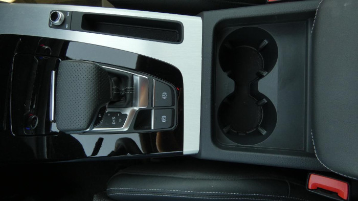 Audi Q5 40 TDI quattro S tronic S Line na operativní leasing